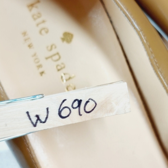 Kate Spade New York Light Brown Leather Round Toe Slip On Pumps W690 - Picture 16 of 16